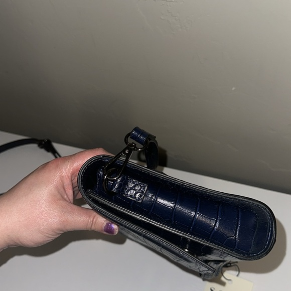 Scui Studios Italian Leather Crossbody/Clutch bag, Navy Blue- NWT - Picture 6 of 11